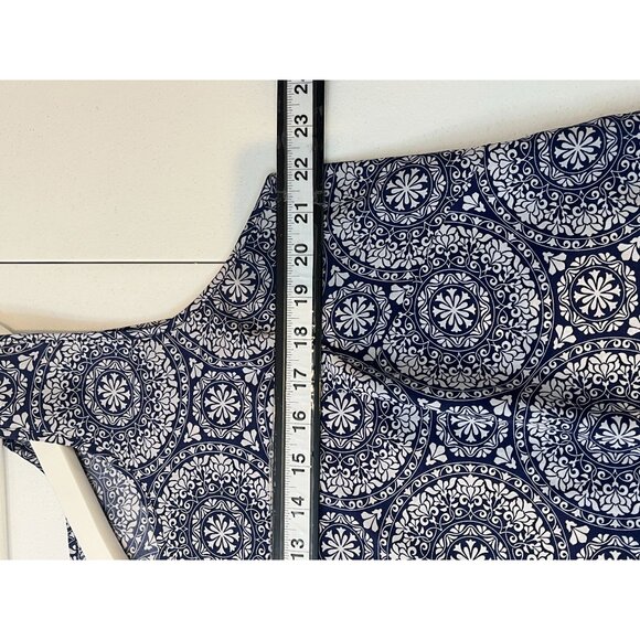 Faded Glory Womens 1X Blue Medallion Print Sleeveless Tank Shell Top Plus - Picture 6 of 6